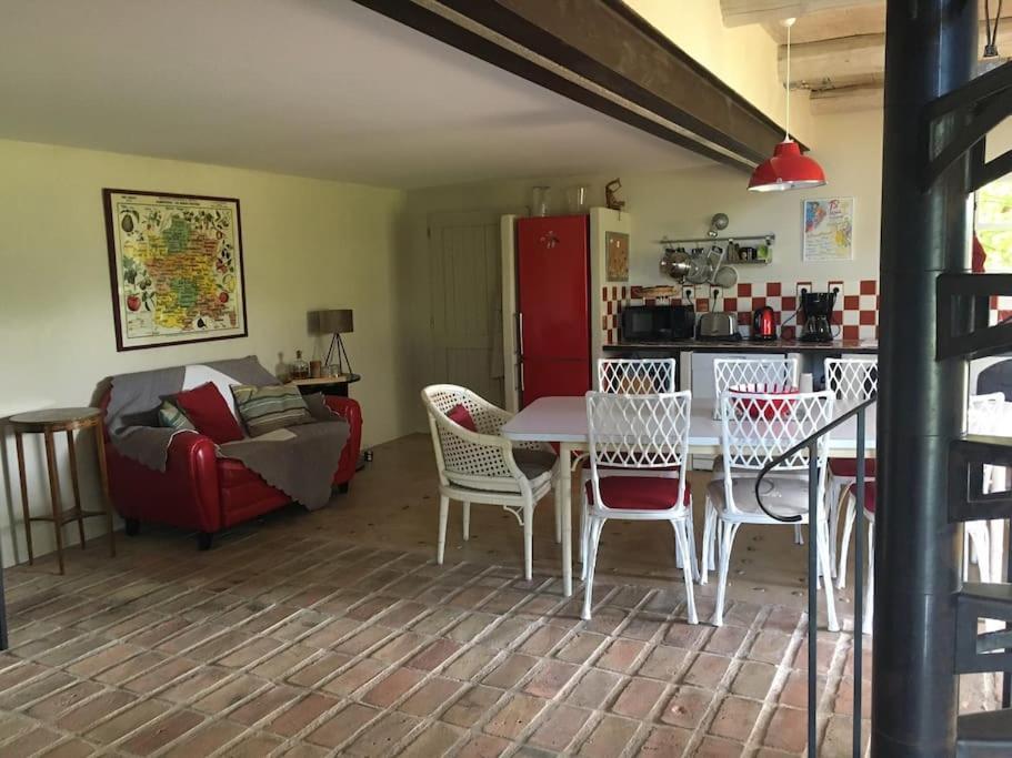 Gite Des Amis Domaine De Mas Caron Caromb Bagian luar foto